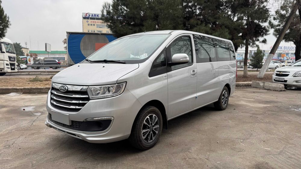 JAC M3 PLUS Минивен 9 местный