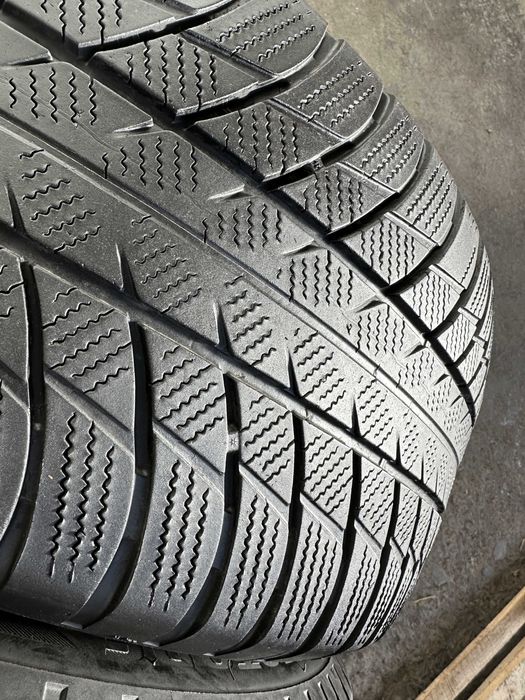 SET 2 Anvelope Iarna 245/50 R19 BRIDGESTONE Blizzak LM 001 - runflat
