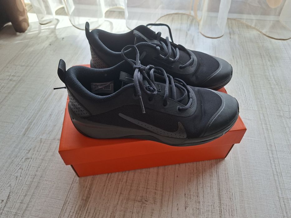 Нови Маратонки  Nike