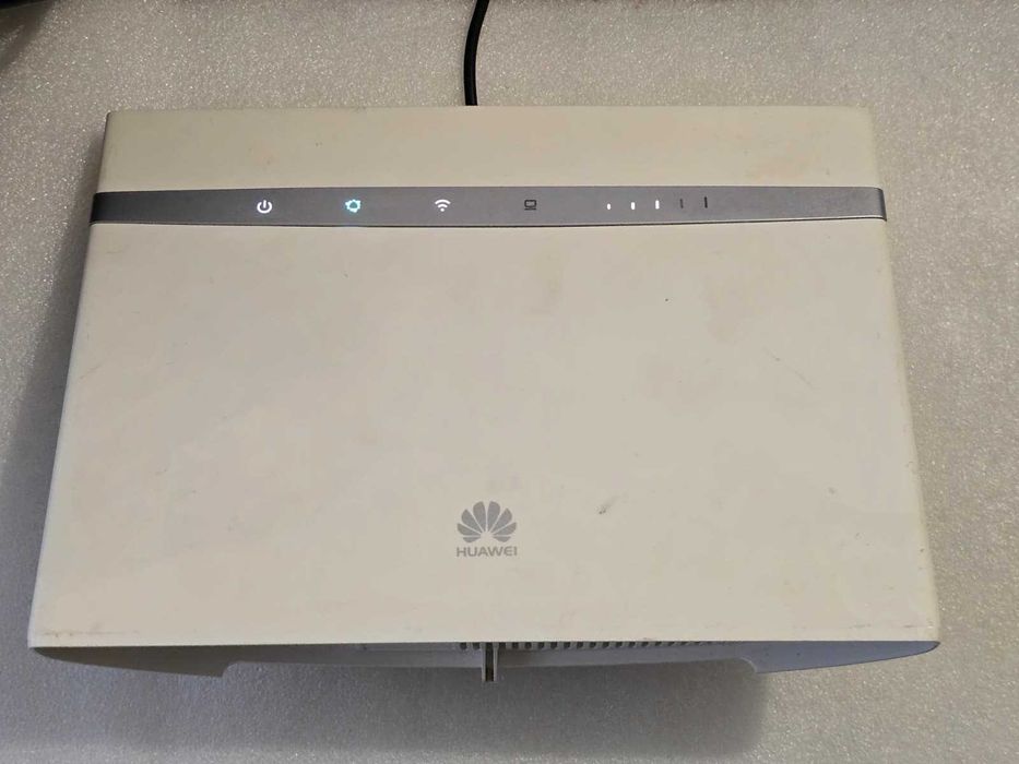 Modem (Router) Wireless 4G+ Huawei B525s-23a LTE Cat6 300Mbps Dual-Band AC1600 Liber de Rețea