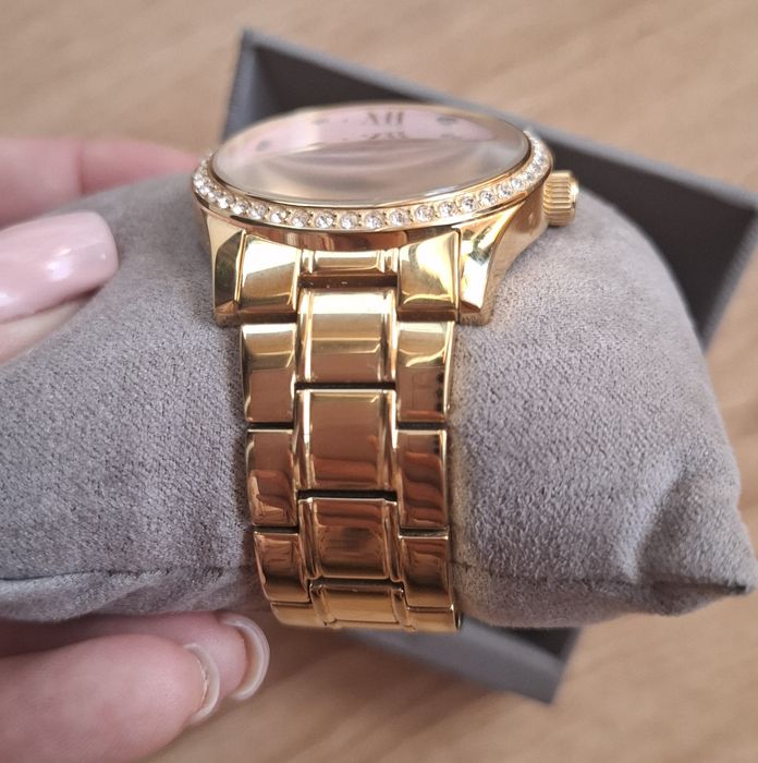 Дамски часовник GUESS