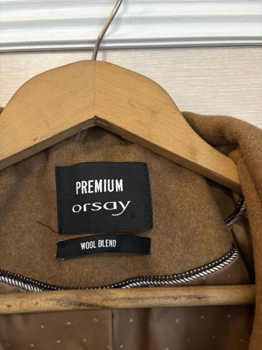 Кафяво палто от плат