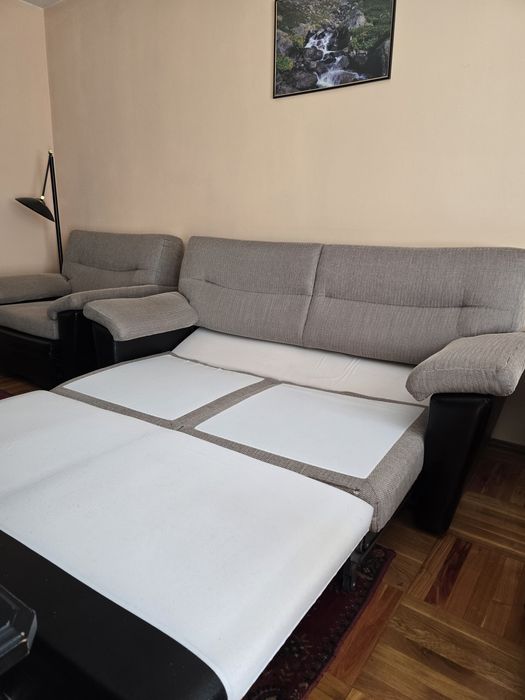 Разтегателен диван и фотьойл