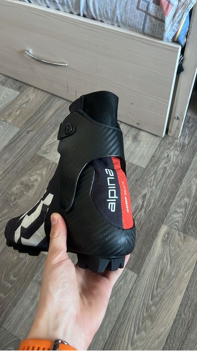Лыжные ботинки альпины alpina
