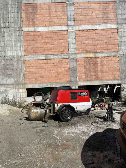 Прадова машашина за замазки брикманн