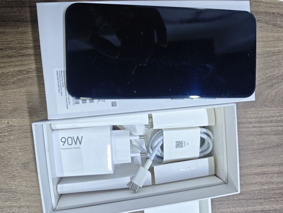 Xiaomi 14. 16/512. Сост. Новый.