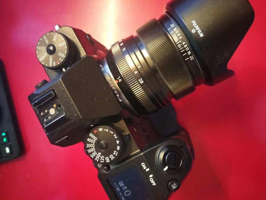 Kit Fujifilm XH1 + Fujifilm 14mm F2.8 si grip