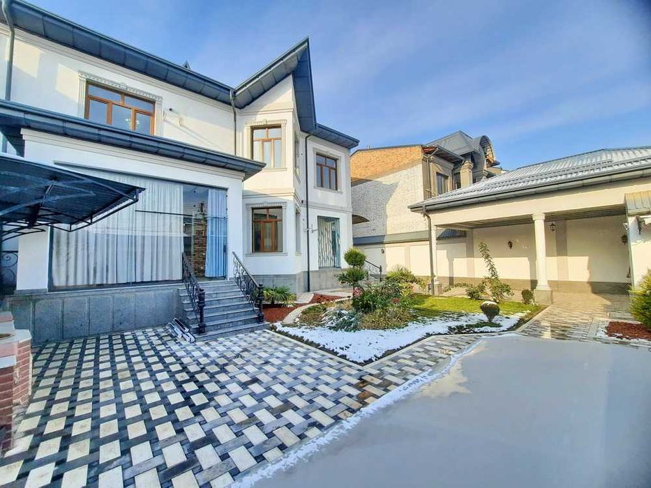 Евродом 4,1 сотка (свежий ремонт) на метро Буюк Ипак Йули