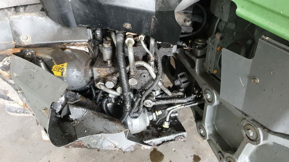 Dezmembrez tractor Fendt model 412 vario