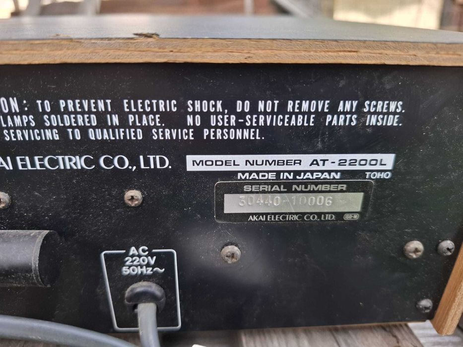 Vand vintage tuner Akai At-2200L defect