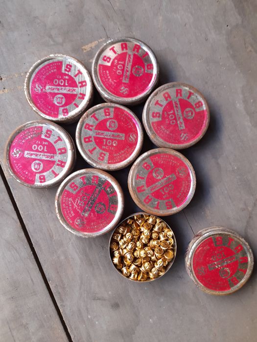 Старо радио,лампа,фойерверки и кабзи