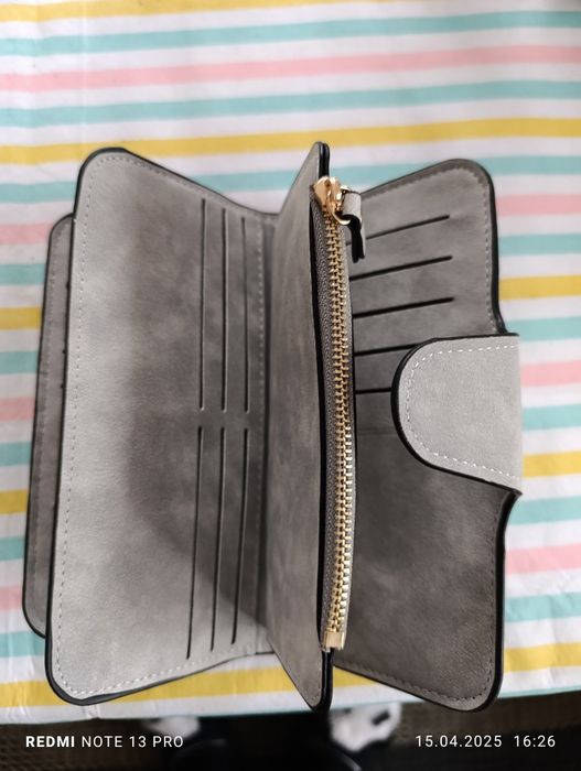 Нов, дамски портфейл, еко кожа.