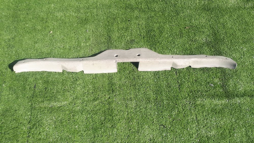 Запчасти на Audi 80.