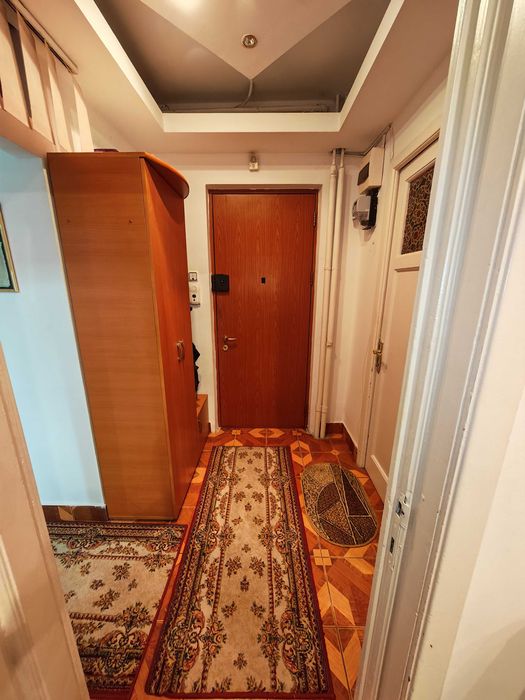 Vand urgent apartament 2 camere decomandat complet mobilat si utilat