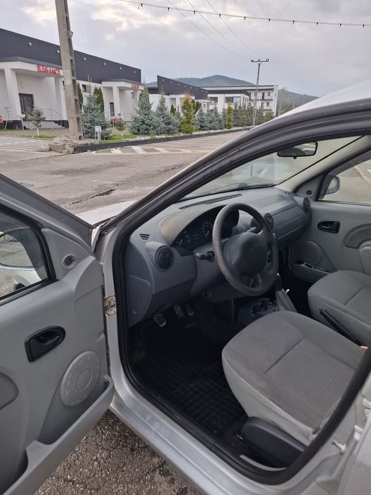 Dacia logan  mcv . An 2009 . Motor 1.4 mpi . Km 180.000