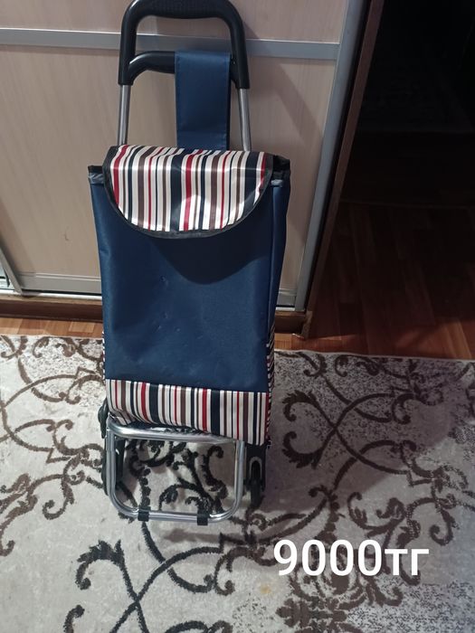 Продам сумку на колесах