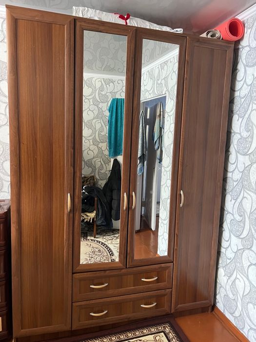 Продам шкаф для одежды