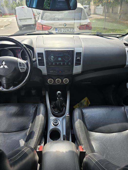 Mitsubishi outlander/2009/2700e