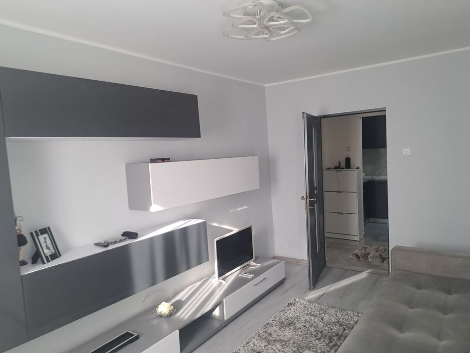 Vand apartament 2 camere