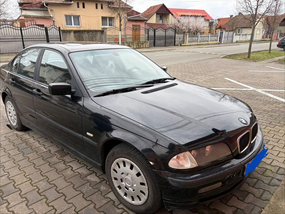 Mașina BMW SERIA 3