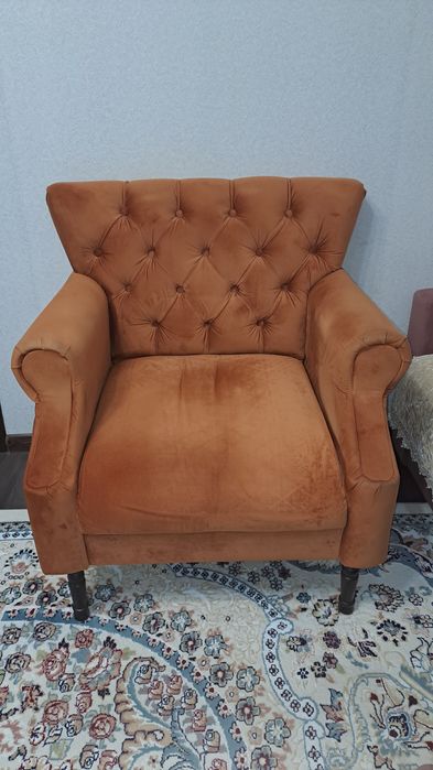 Продам диван  и кресло