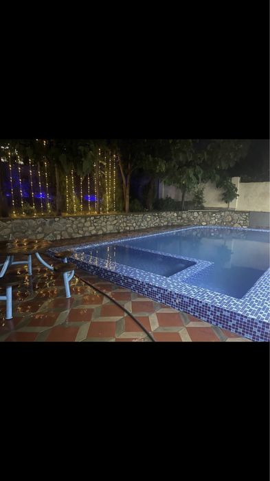 Бустонлкда Дача сотилади