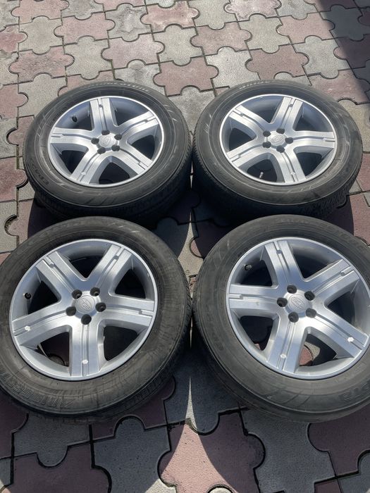 Продам комплект дисков с резиной на субару форестер оригинал