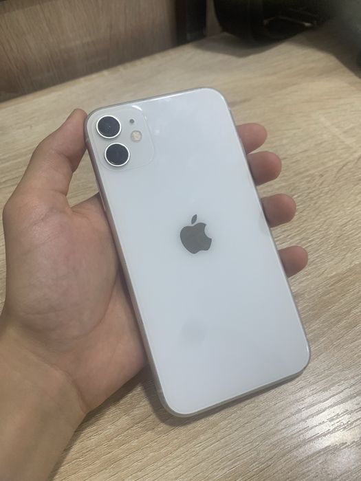 iPhone 11  64 Gb Ideal