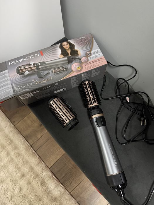 Електрическа четка сешоар за коса Remington само пробвана