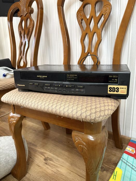 Продам видеомагнитофон Panasonic