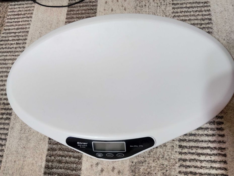 Cantar pentru bebelusi Eltron, max.20kg, LCD, 68x44x9cm