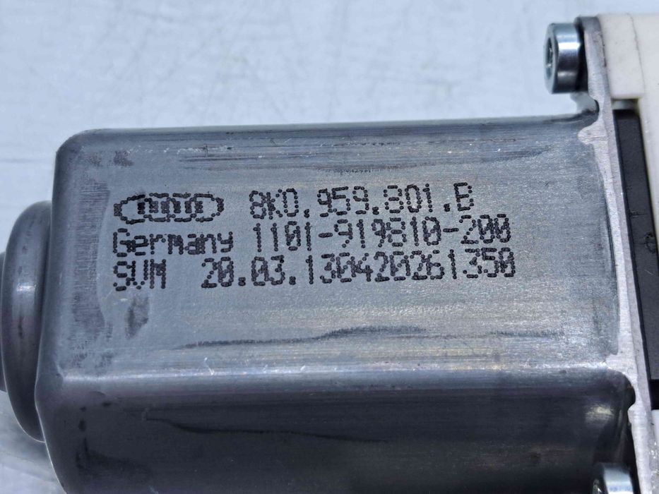 Motoras geam stanga fata Audi A6 (4G2, C7) [Fabr 2012-2017]