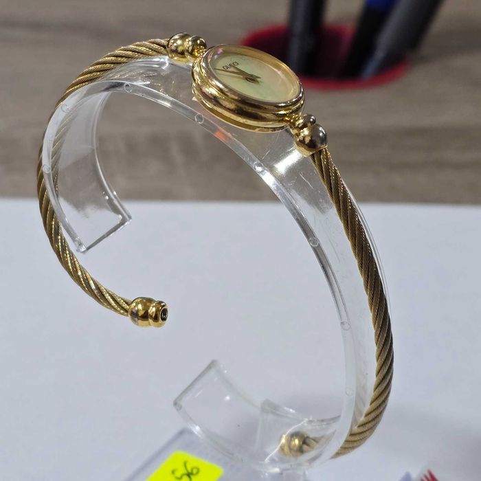 Часовник Gucci Gold 2700.2L Черно-златист