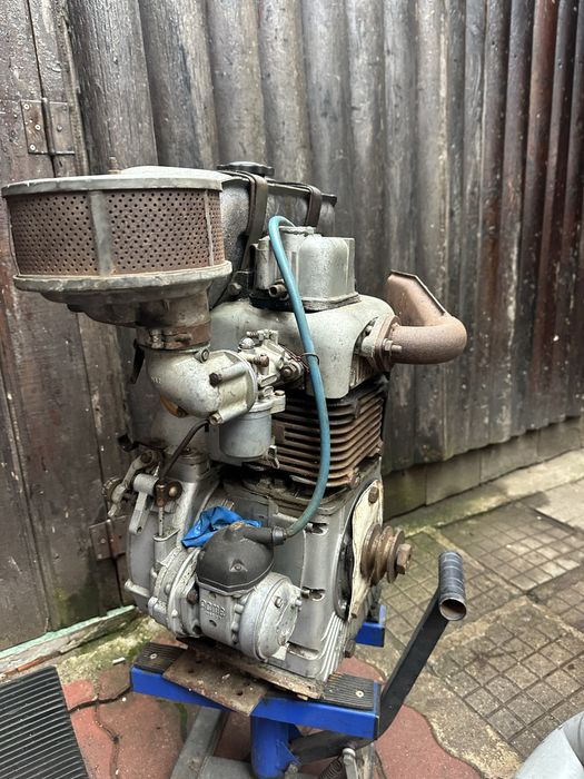 Двигател от сенокосачка BCS