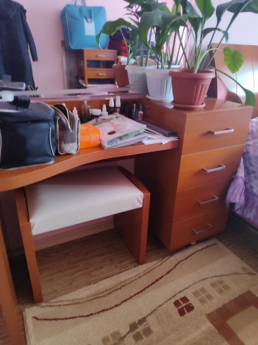 Спальный гарнитур