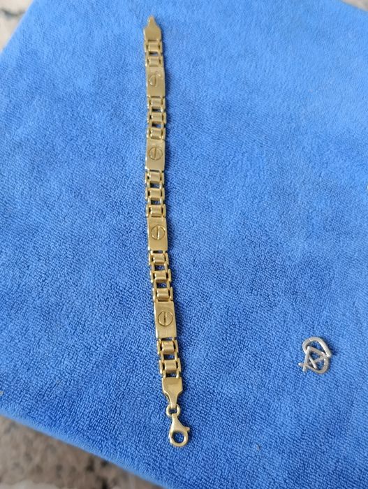 Серебряная браслет CARTIER, проба 925, вес21,97 гр длина 20 см