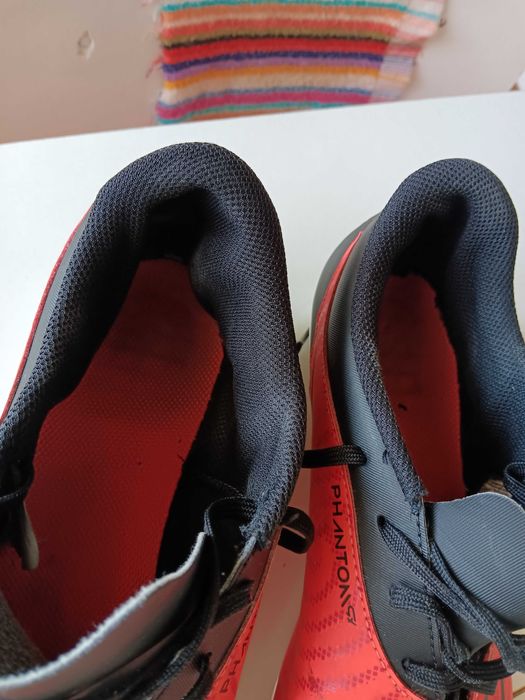 Футболни обувки, бутонки Nike Phantom 42 номер