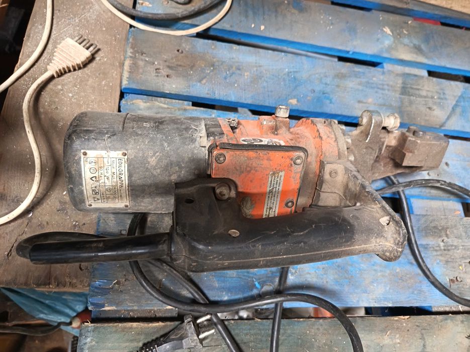 Vibrator beton ,masina taiat fier beton 220 v