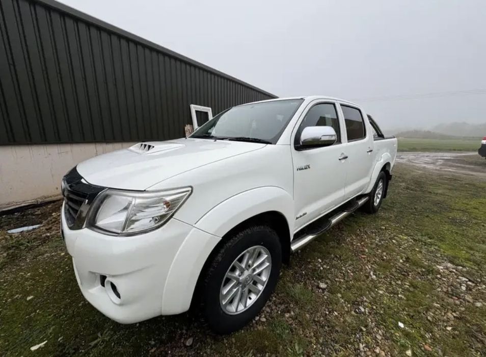 Dezmembrez Toyota Hilux Invincible euro 5 3.0 Automat 2012-2015