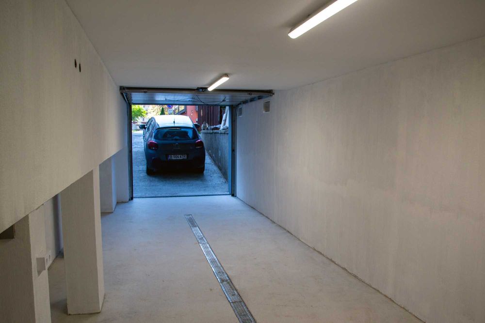 Дава се под наем Гараж / Паркомясто в София, Лозенец - 40 кв.м за 293.25 € - Снимка #9