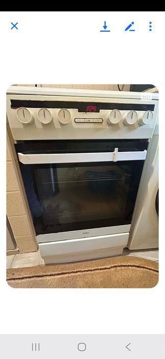 Продавам готварска печка Амика