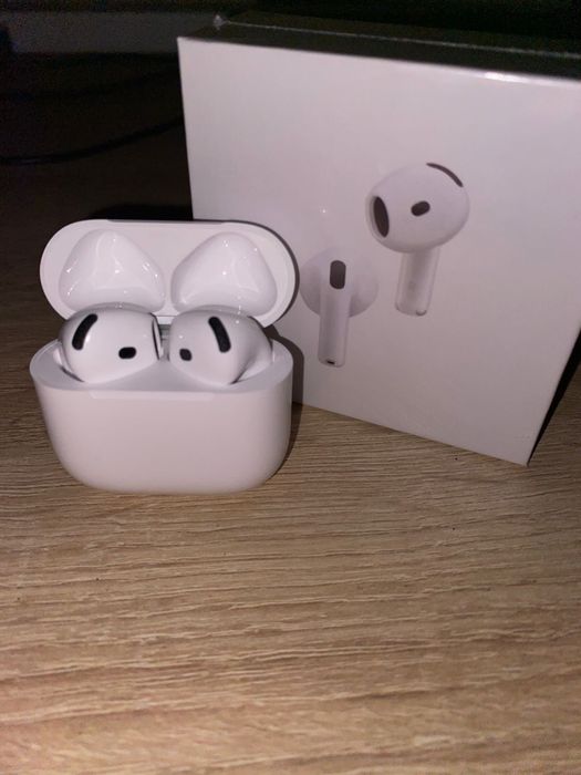vand casti apple airpods 4