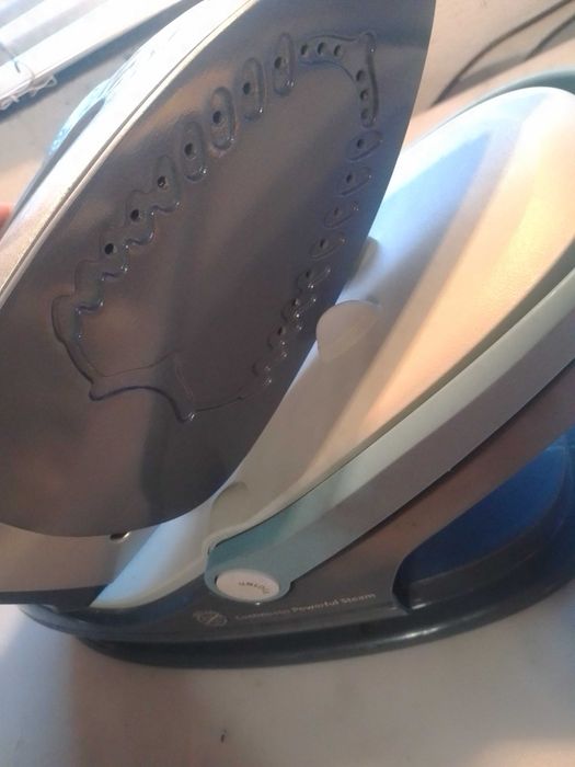 statie fier calcat cu aburi  HKOENIG ,incompleta , ca defecta