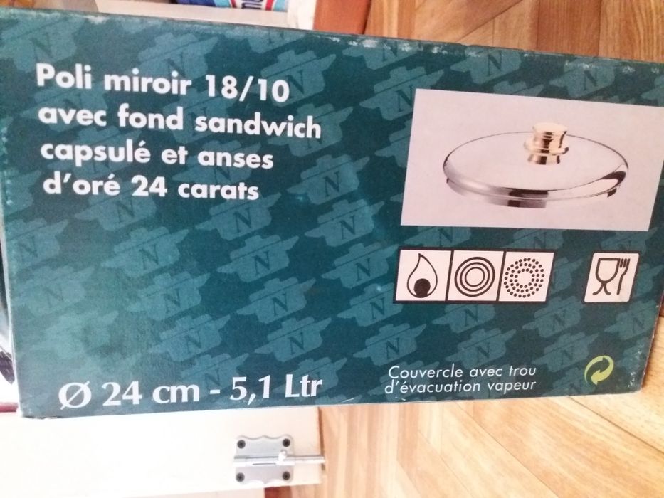 Кастрюля из нержавеющей стали