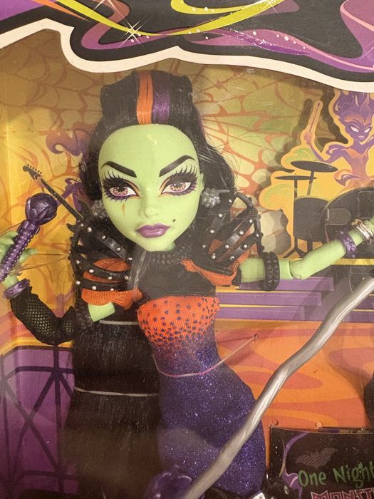 Кукла монстр хай Каста Фирс нрфб