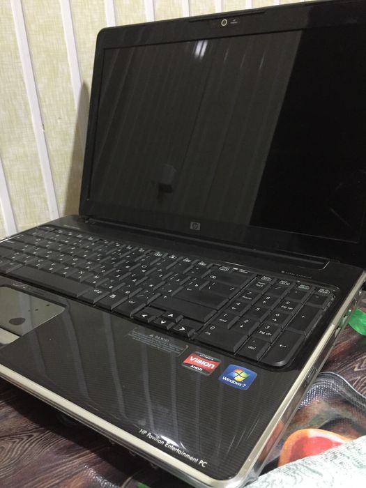 Hp kompyuter srochna sotiladi