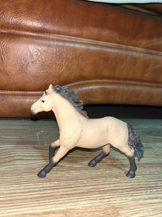 Vând cai de jucărie Schleich Craiova • OLX.ro