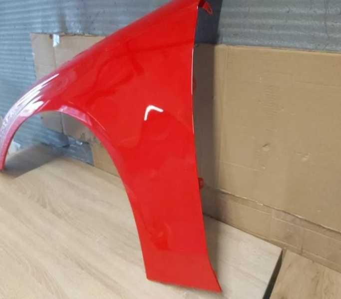 Aripa Fata Stanga Audi A4 B8 2007-2011 Rosu Vopsita