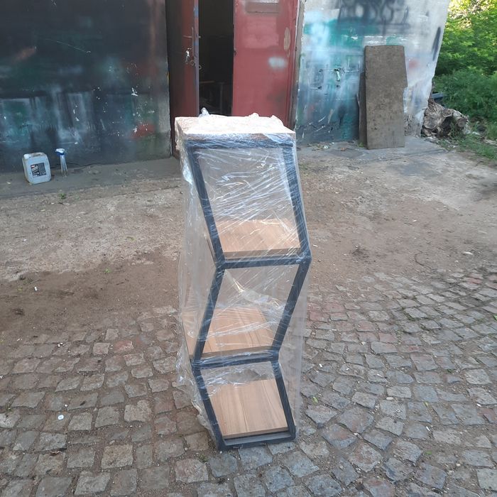 Маси и етажерки изработваме