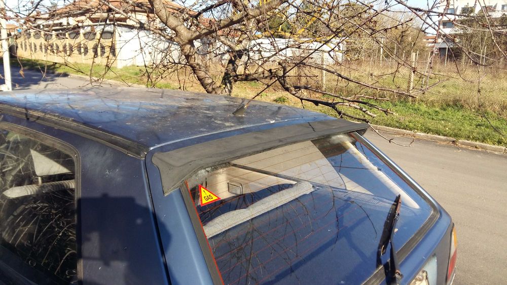 Продавам голф 2 само на части, тел 0897306122